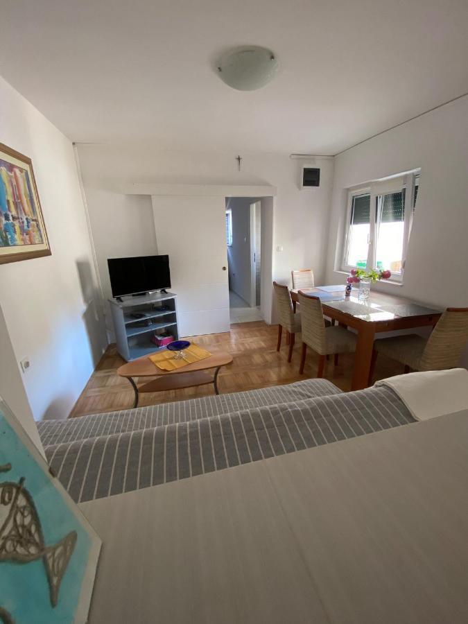 Duje & Roko Apartments Šibenik Exteriör bild
