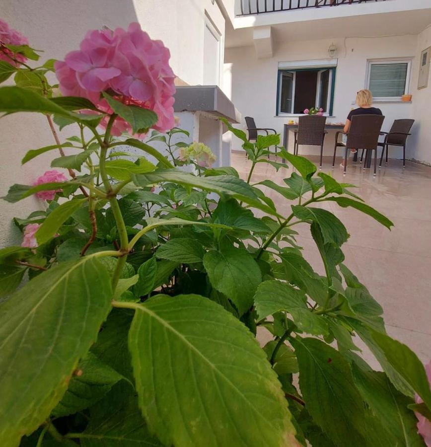 Duje & Roko Apartments Šibenik Exteriör bild