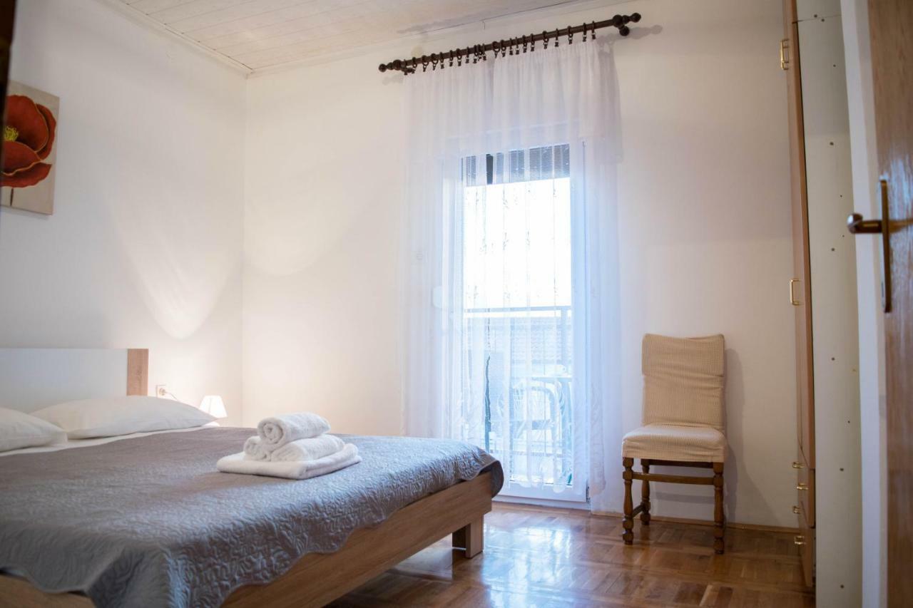 Duje & Roko Apartments Šibenik Exteriör bild